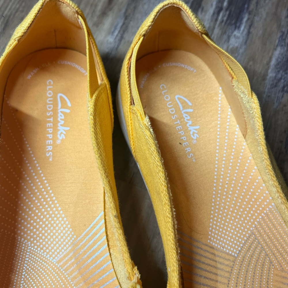 Clark’s CloudSteppers Breeze Women's 11 Dandelion Yellow Slip-On Shoes Moc Flats - Picture 5 of 8